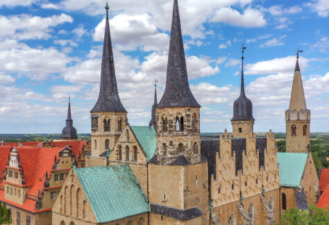 Blick auf die Türme des Merseburger Doms